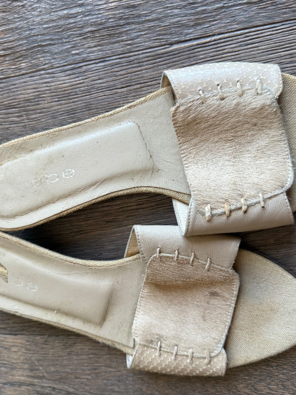 Bebe slides - Picture 2 of 5